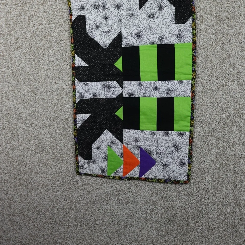 Handmade Halloween‎ Quilted Table Runner Spiderweb Patchwork Orange Green 51x13